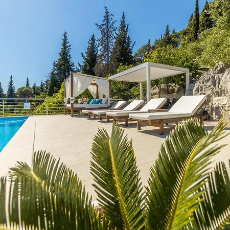 Vendégház Luxury G With Pool